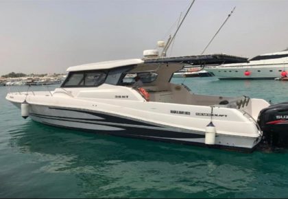 قارب راكان البحر